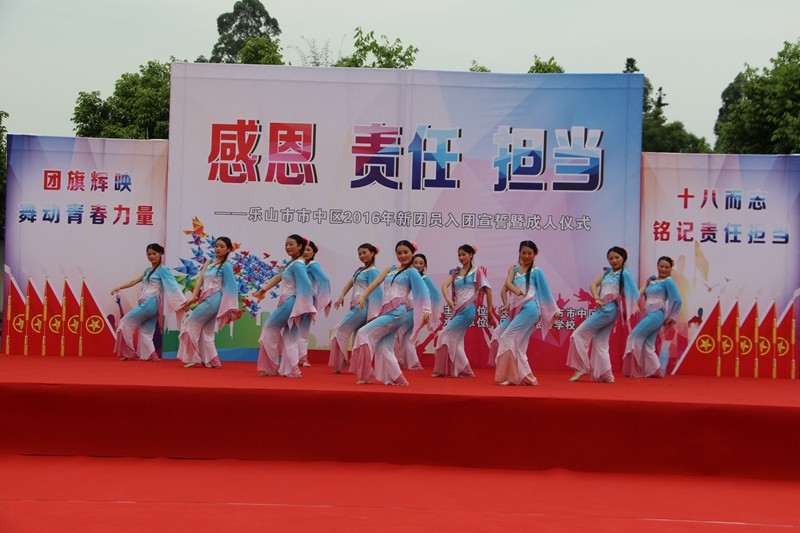 t01e7460ae35b92ebdb.jpg