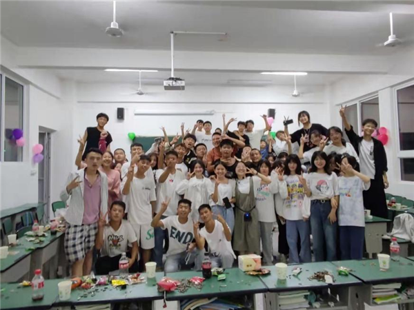 21级影像3班.png